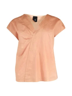 YELDA t-shirt