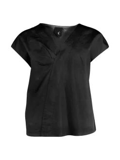 YELDA t-shirt