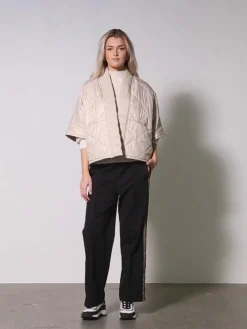 YUSRA jakke